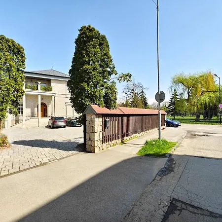 3-modern 1min From The Center Apartament