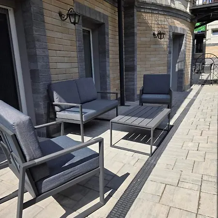 Apartment 3-modern 1min From The Center