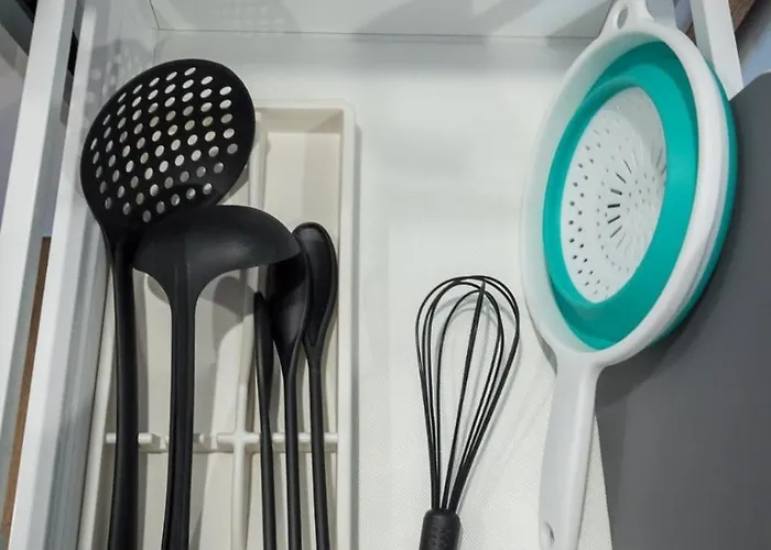 3-modern 1min From The Center דירה